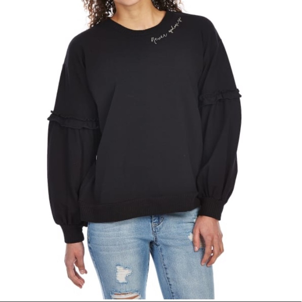 ⛱️Taylor & Sage - Black Never Apologize Sweatshirt - XL